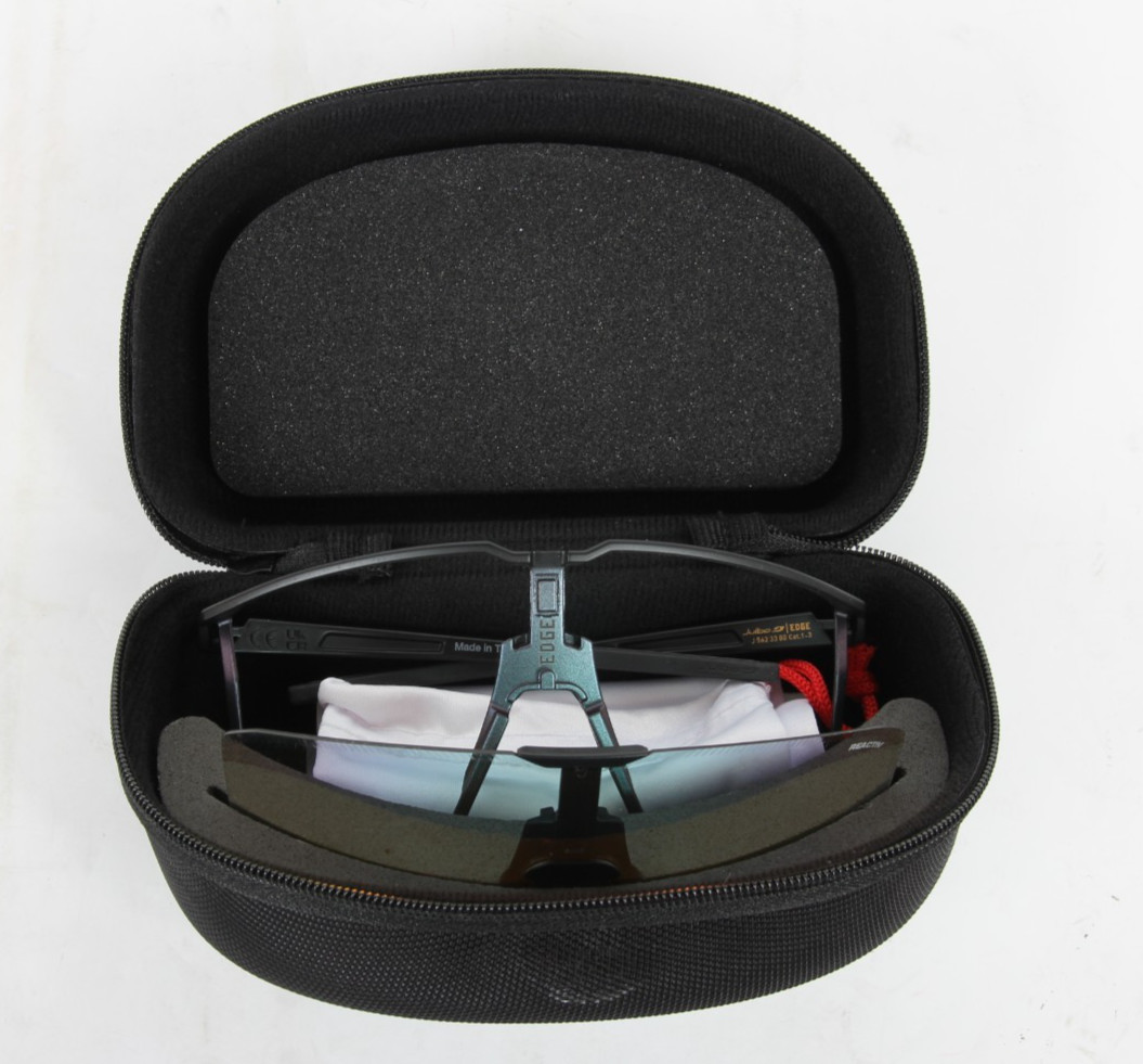 Julbo Edge REACTIV Sunglasses. Matte Black/Blue /70178/