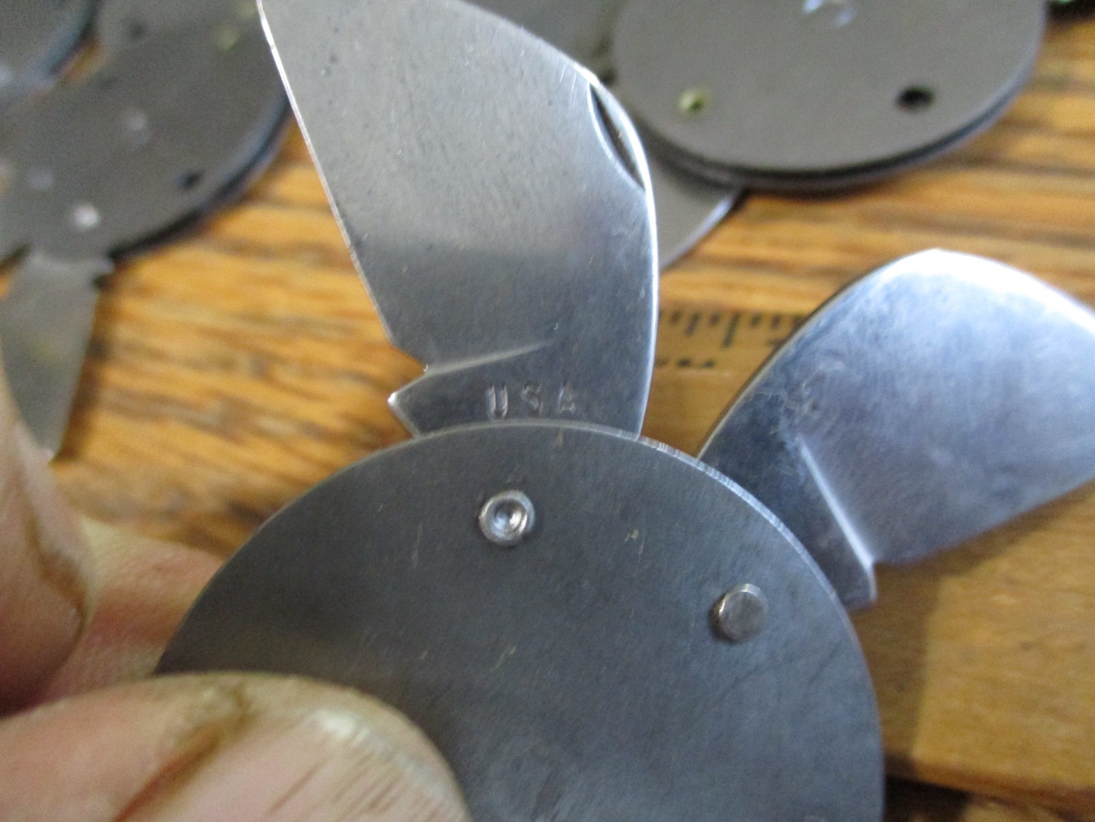 20 Round New Old Stock 2 Blade Knifes No Scales Colonial Knife USA