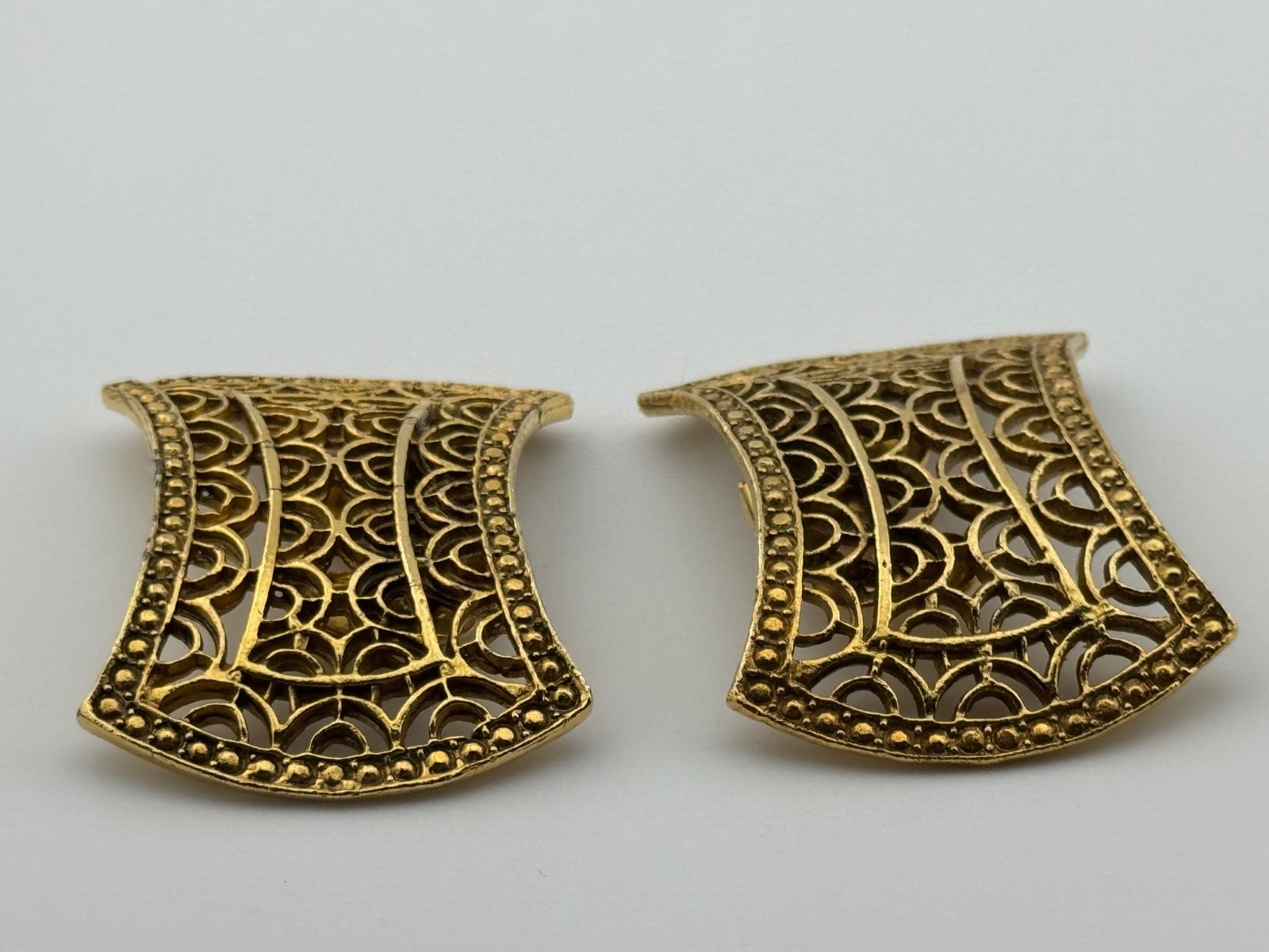 Vintage Musi Shoe Clips Gold Tone Signed