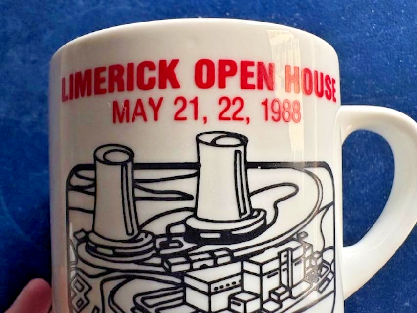 Vtg 1988 Limerick Nuclear Generating Station "Open House" Staff Vol. MUG - 3.5"