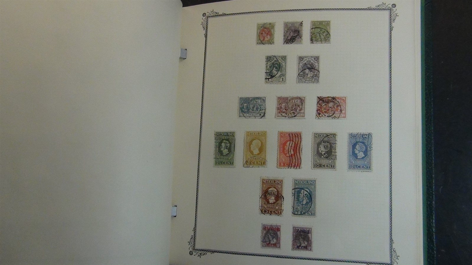 Stampsweis Netherlands collection on Scott Specialty album pages est 1000 to '72