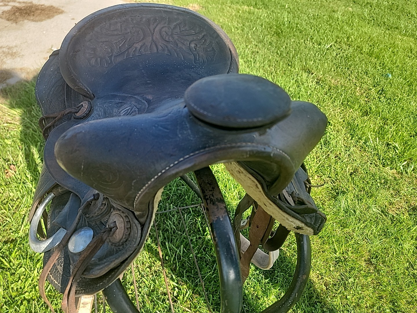 Antique/Vintage Western slick seat saddle 14"