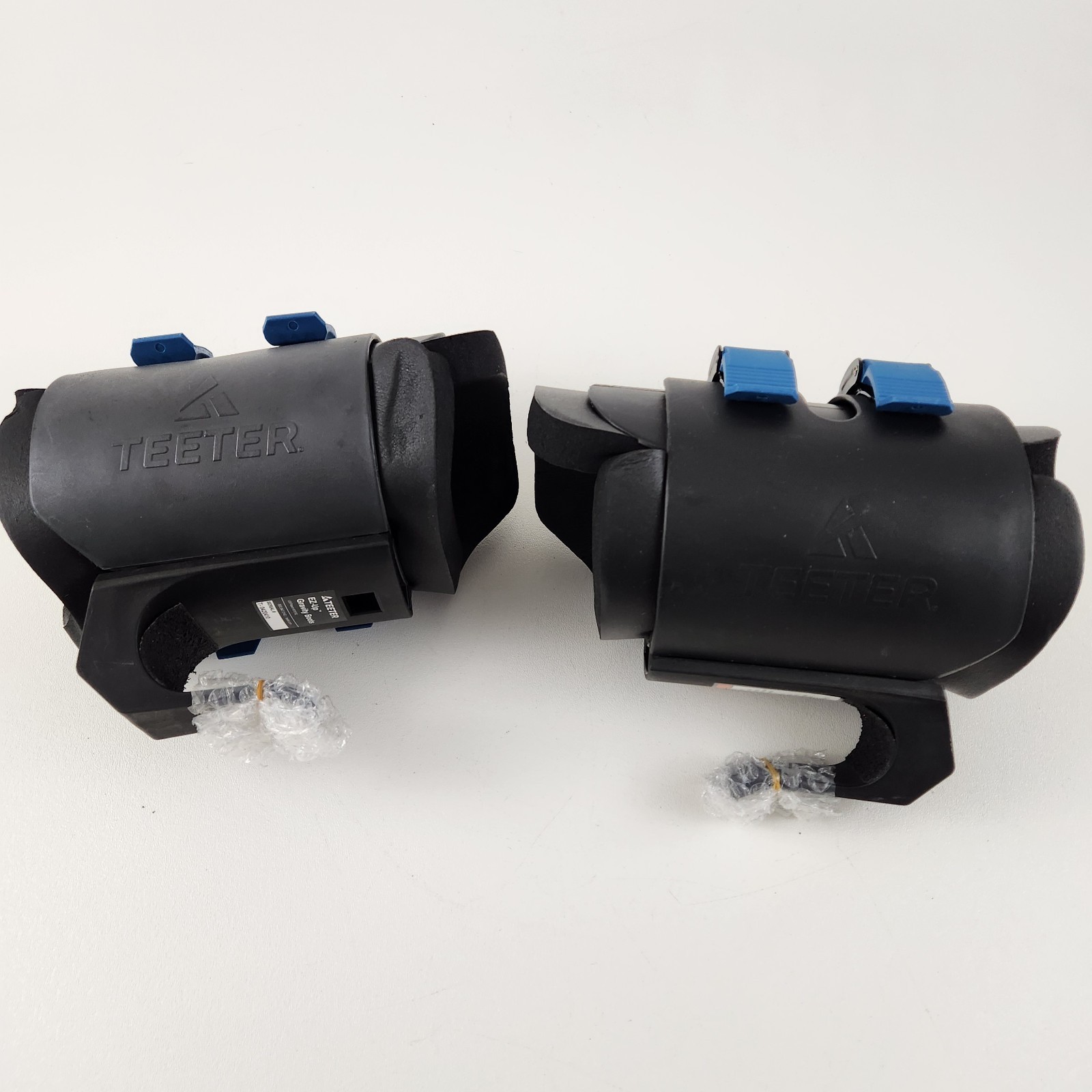 Teeter EZ-Up Gravity Boots for Inversion Decompression Stretching Back