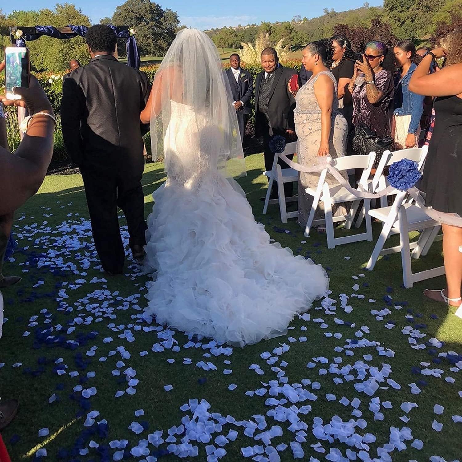 Artificial Light Purple Rose Petals (1000 PCS) for Wedding and Party Accents