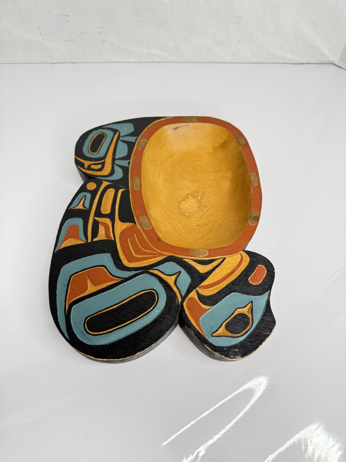 Vintage Northwest Coast Tlingit Carved Cedar Grease Bowl First Nations 11"