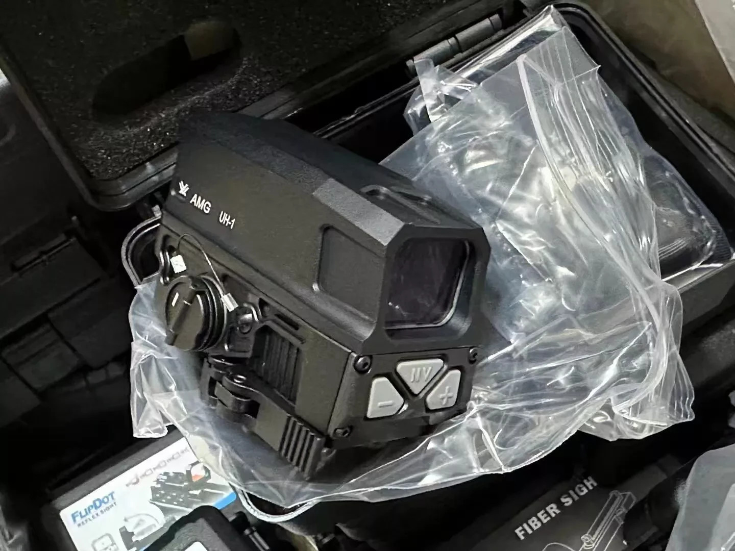 UH1 RDS Gen II Mira Holografica Red Dot Sight 68MOA Dot w/ V3XM Magnifier US