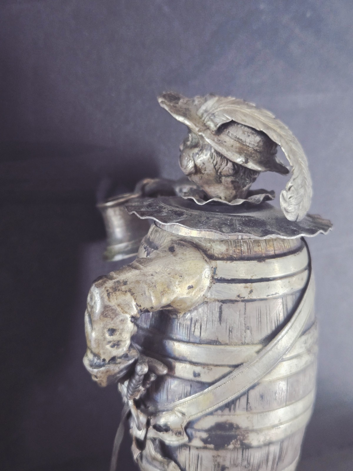 ANTIQUE HANAU GERMAN STERLING SILVER CUP TANKARD BEER STEIN DRUNK MAN FIGURE