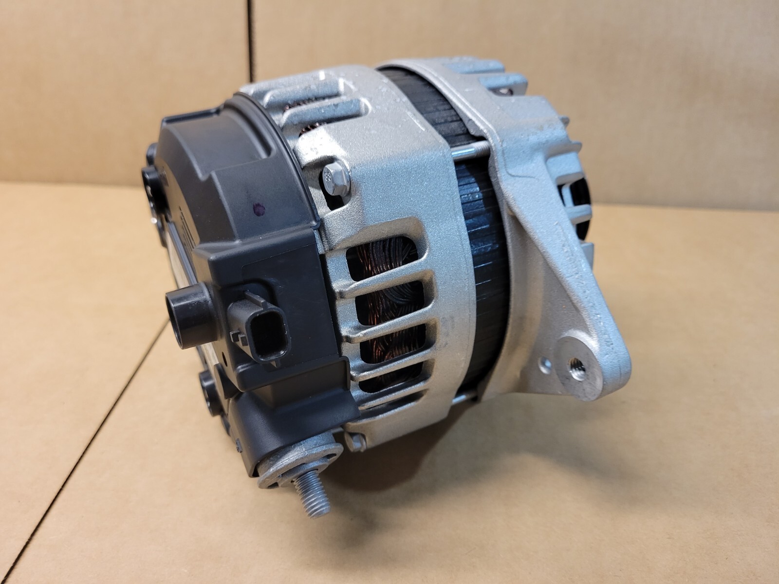 New OEM NISSAN Alternator Fits 2021-2023 Pathfinder 2022 2023 QX60 231006SA0B