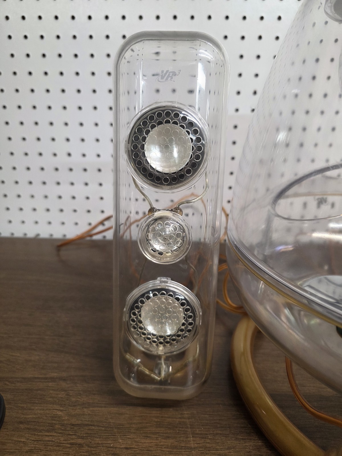 Virtual Reality Sound Labs VR3 Retro Clear Sound System Speakers Tested Working