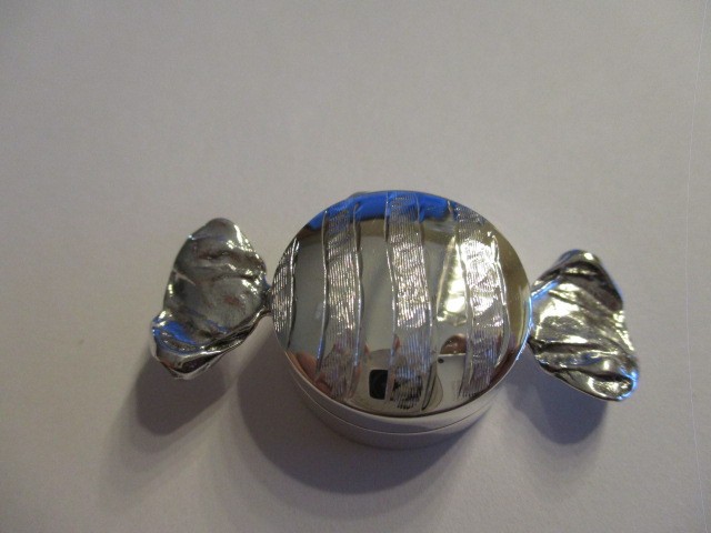 Sterling silver pill box toffee style round soild 925 Engraved on top Small