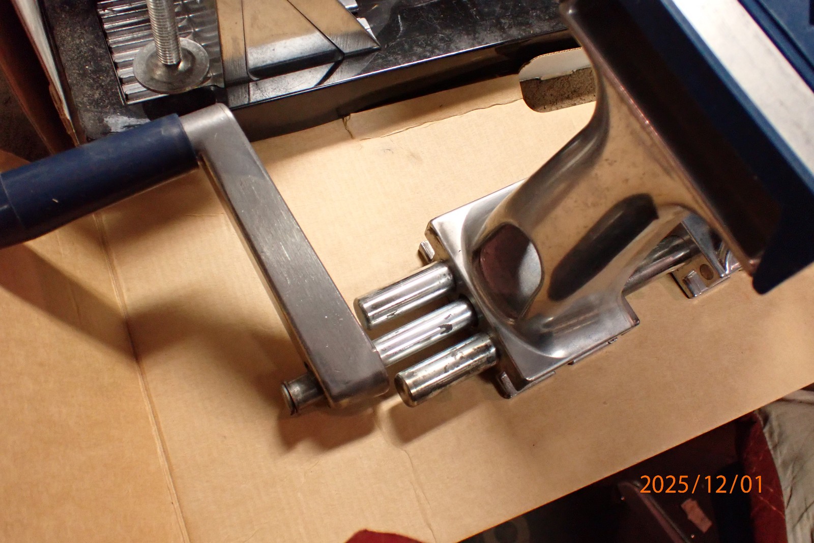 LOT A NEW OLD STOCK VINTAGE SWISS ORIGINAL ZYLISS KIT WITH CENTERS JAWS READ