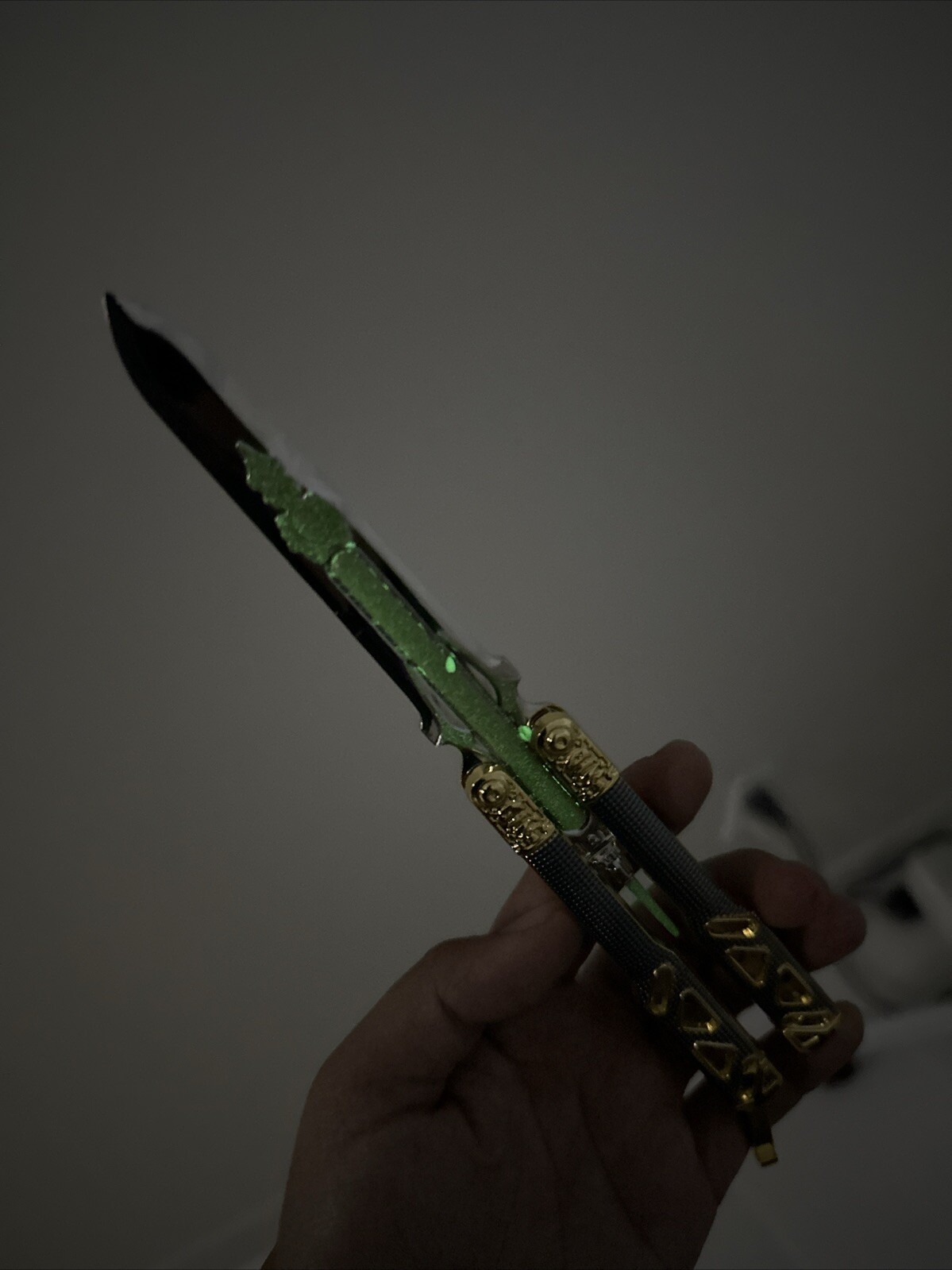 Apex Legends Octane Heirloom Collectible Florescent GLOW BUTTERFLY