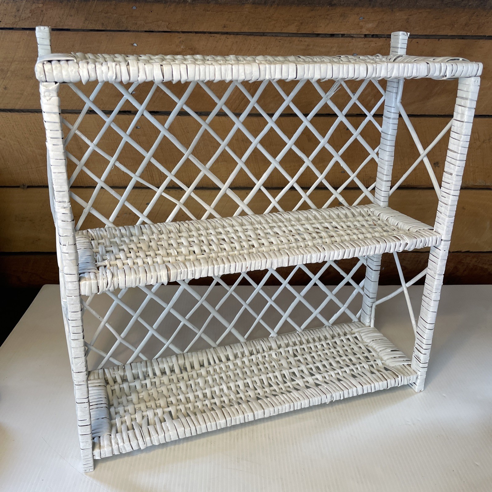 Vtg White Wicker Wall or Free Standing Shelf Boho, Shabby Chic, Cottage, Beach