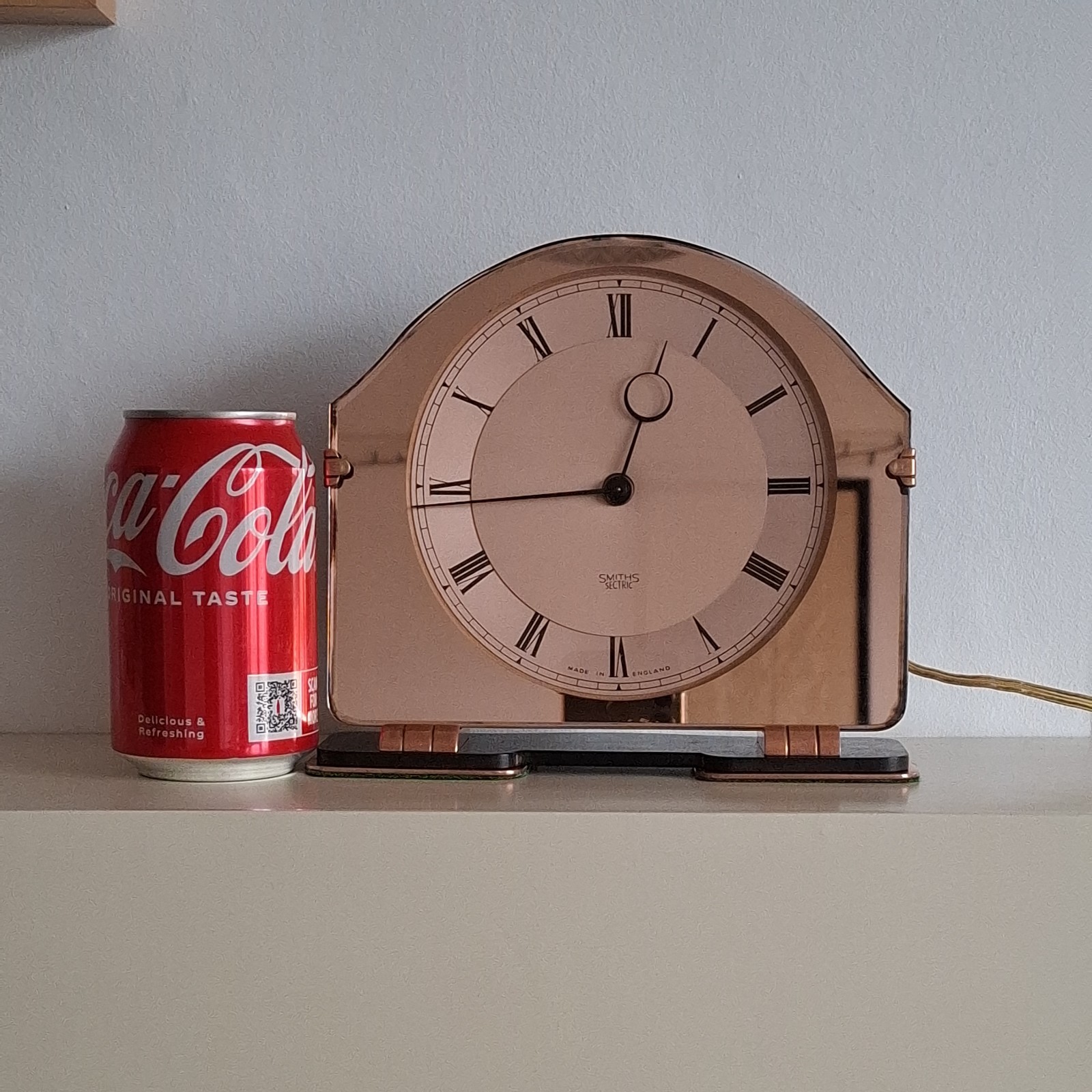 Vintagec Art Deco Peach Glass Smiths Sectric Electric Clock.