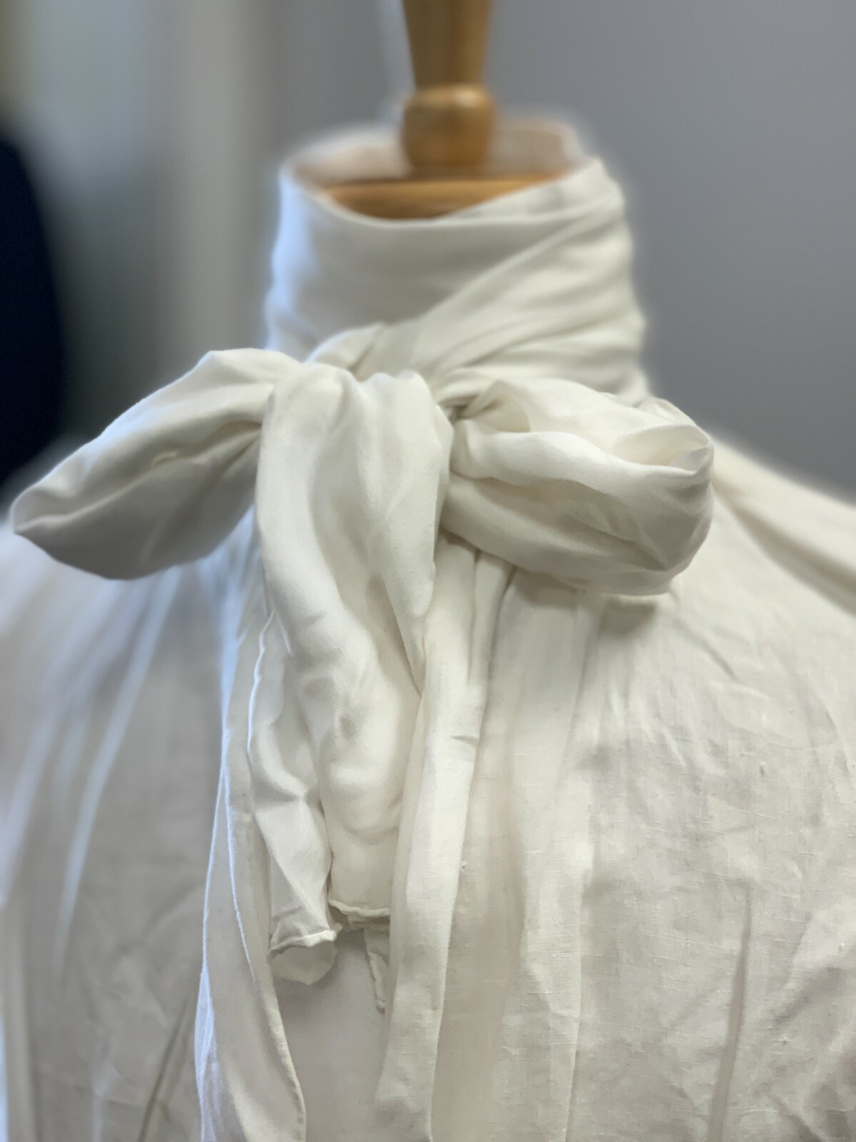 18th Century, Rev War Man's White 100% Silk Neckerchief Cravat - 14" X 72" - NEW