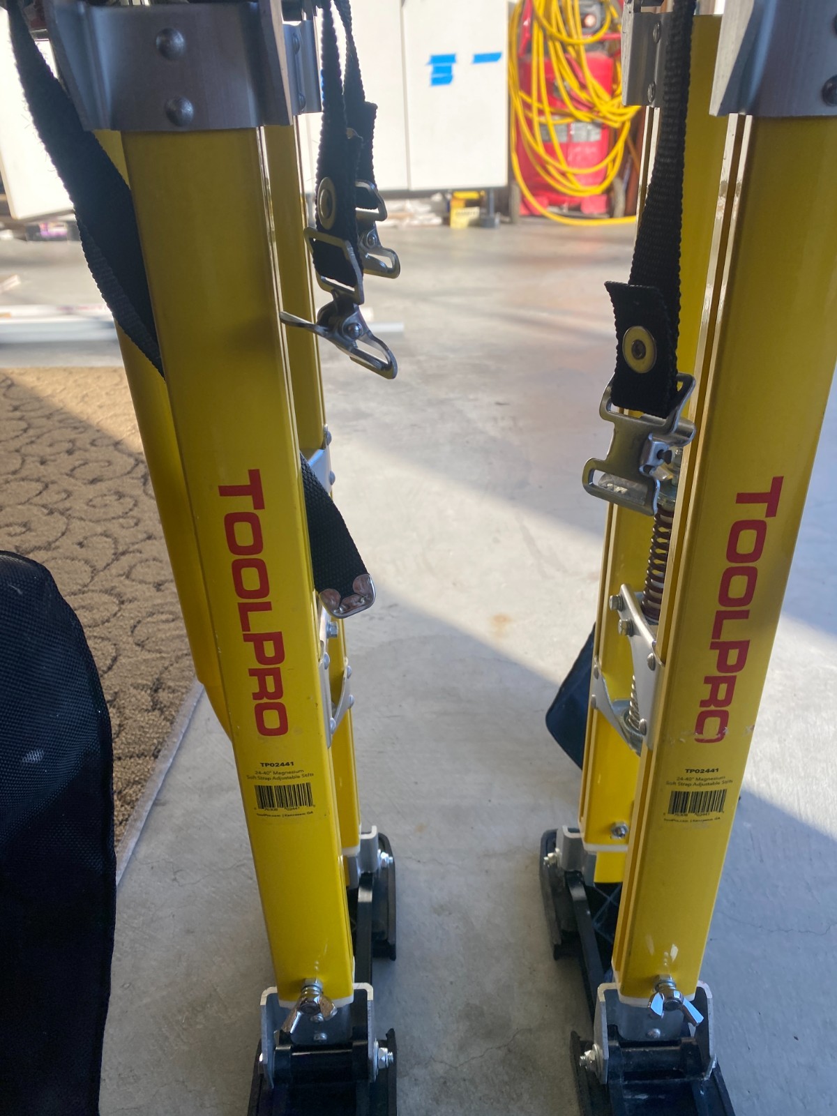 Pair Toolpro TP02440 24-40" Magnesium Drywall Painting Stilts