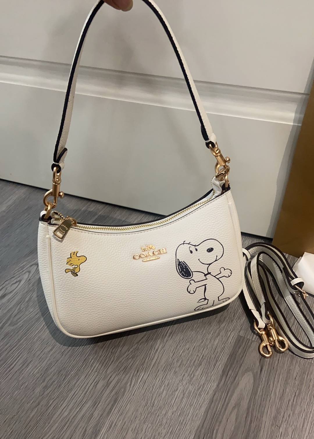 COACH x PEANUTS Teri Shoulder Bag Snoopy Chalk Multi CBJ76 Outlet NEW