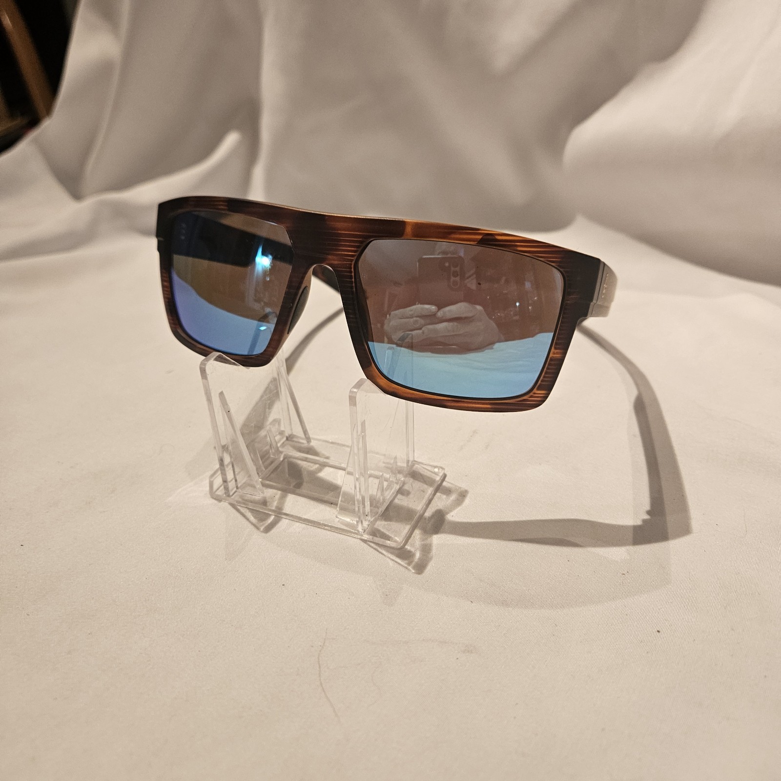 LEUPOLD Becnara Matte Tortoise Frame/Blue Mirror Lens Sunglasses FREE SHIPPING