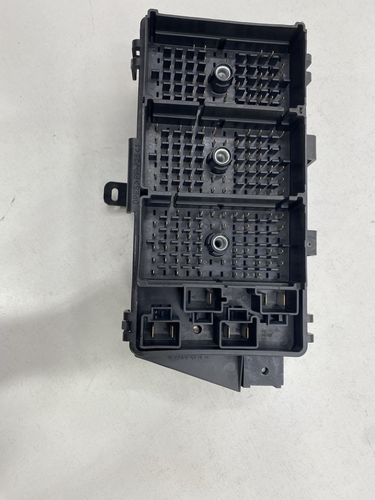 1998 Chevrolet Corvette Passengers Side Floor Fuse Box 12193837 OEM