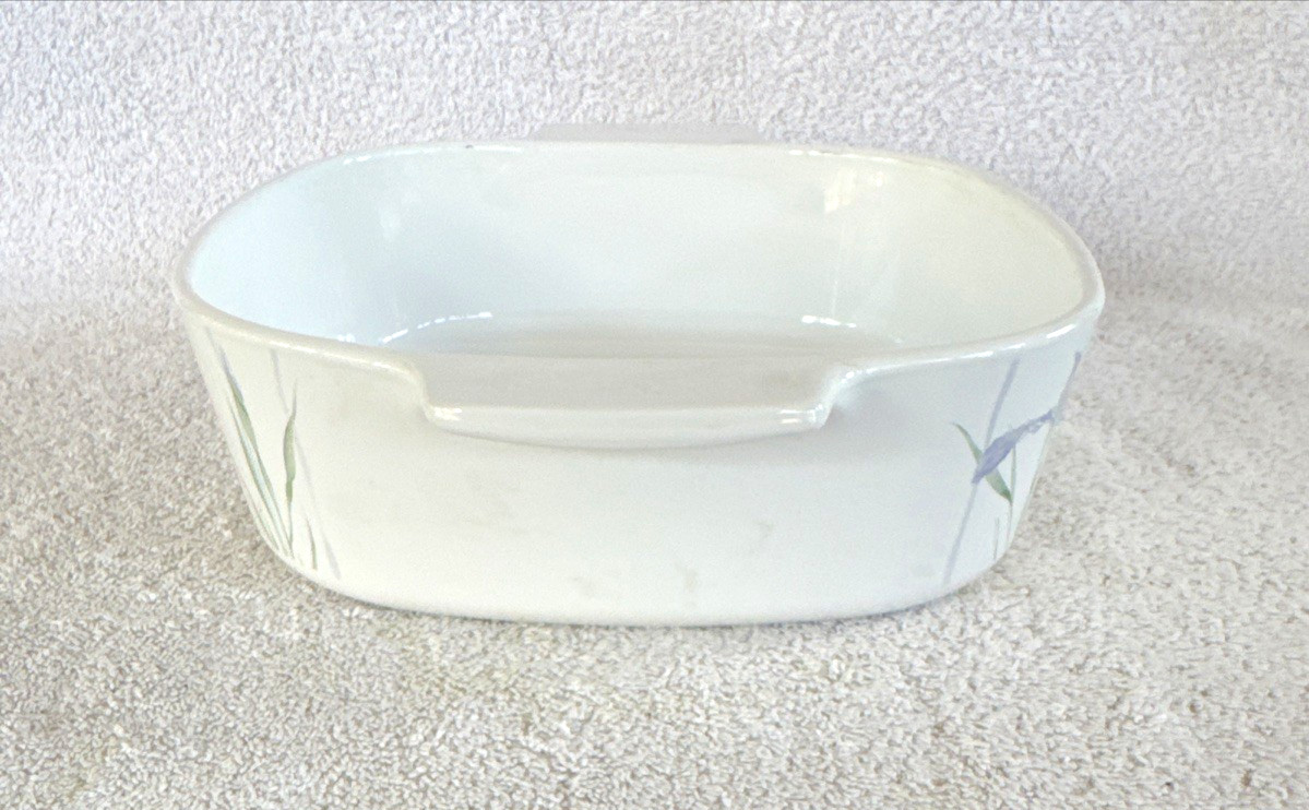 Corning Ware Shadow Iris Casserole Dish 2 Liter A-2-B Pyrex 2 Quart No Lid