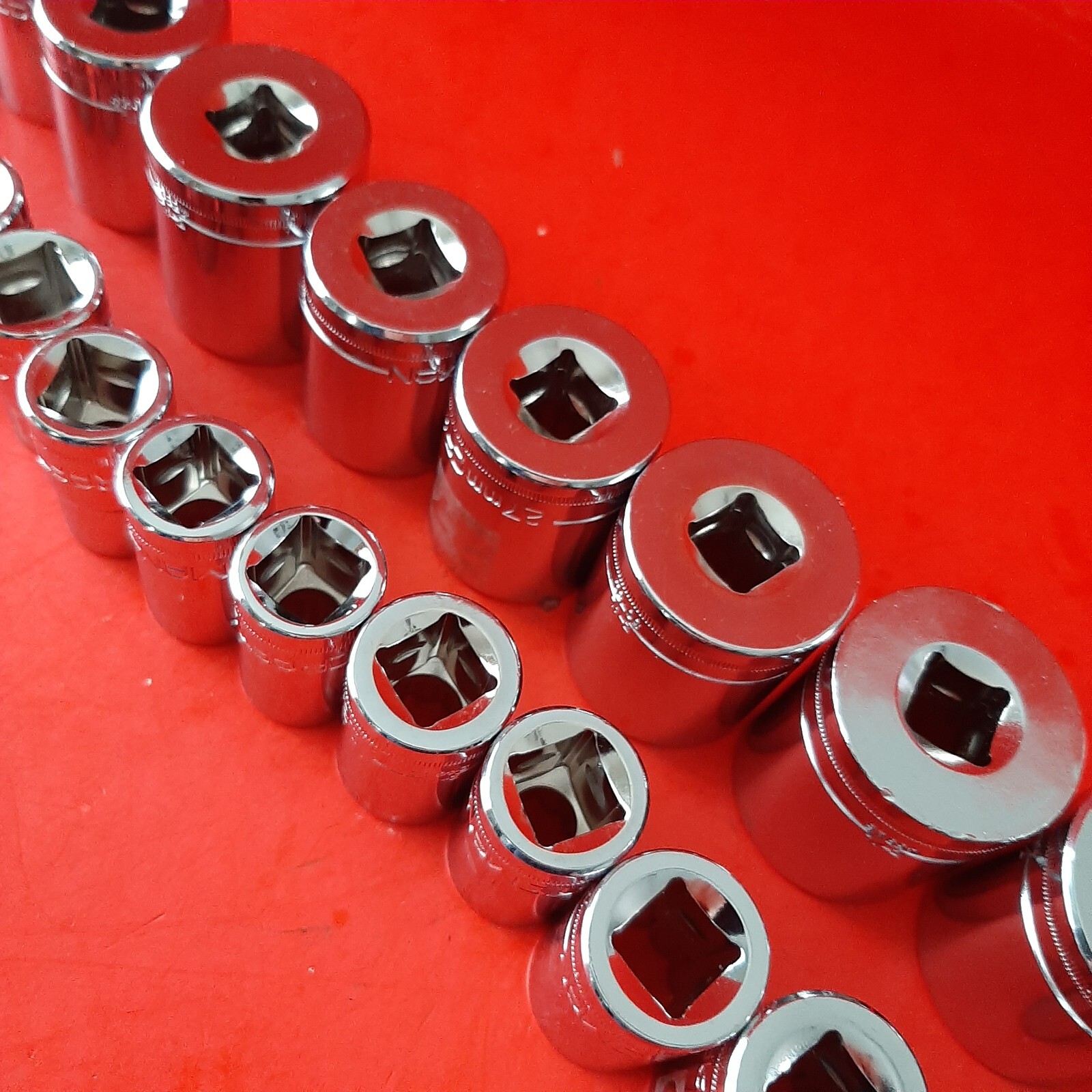 NEW CRAFTSMAN Easy Read 24pc 12pt 1/2 Drive METRIC Socket Set 9-30mm,32mm,36mm