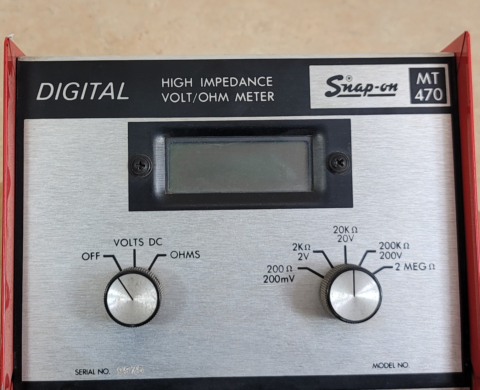 Snap-On MT 470 Digital High Impedance Volt & Ohm Meter - Red