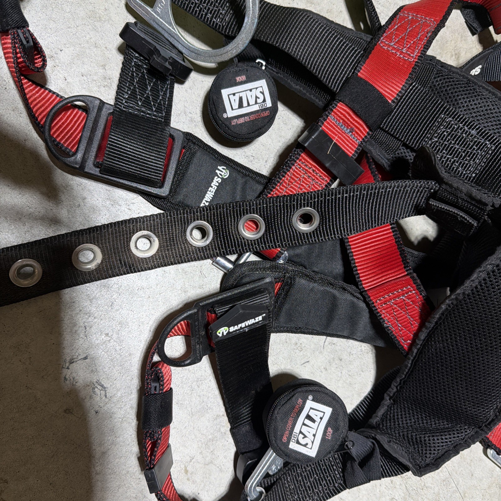 Safewaze Pro Full Body Harness