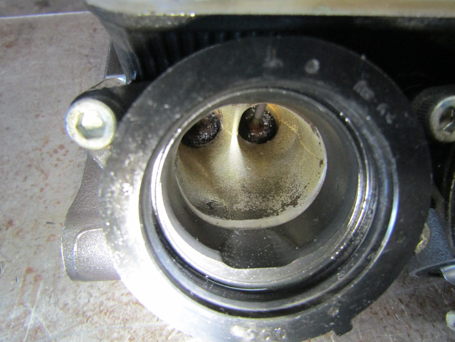 2006-2007 Yamaha YZF R6 Engine Cylinder Head Valves Camshaft Top End