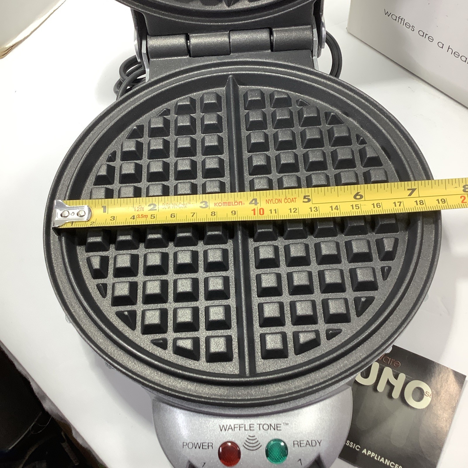 VillaWare Model 2004 Uno Classic Round Chrome Thin Waffler Maker NEW! In Box