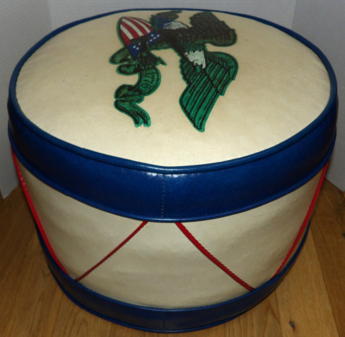 Vtg 1976 USA Bicentennial Drum/Eagle Footstool Patriotic Military Style 1776