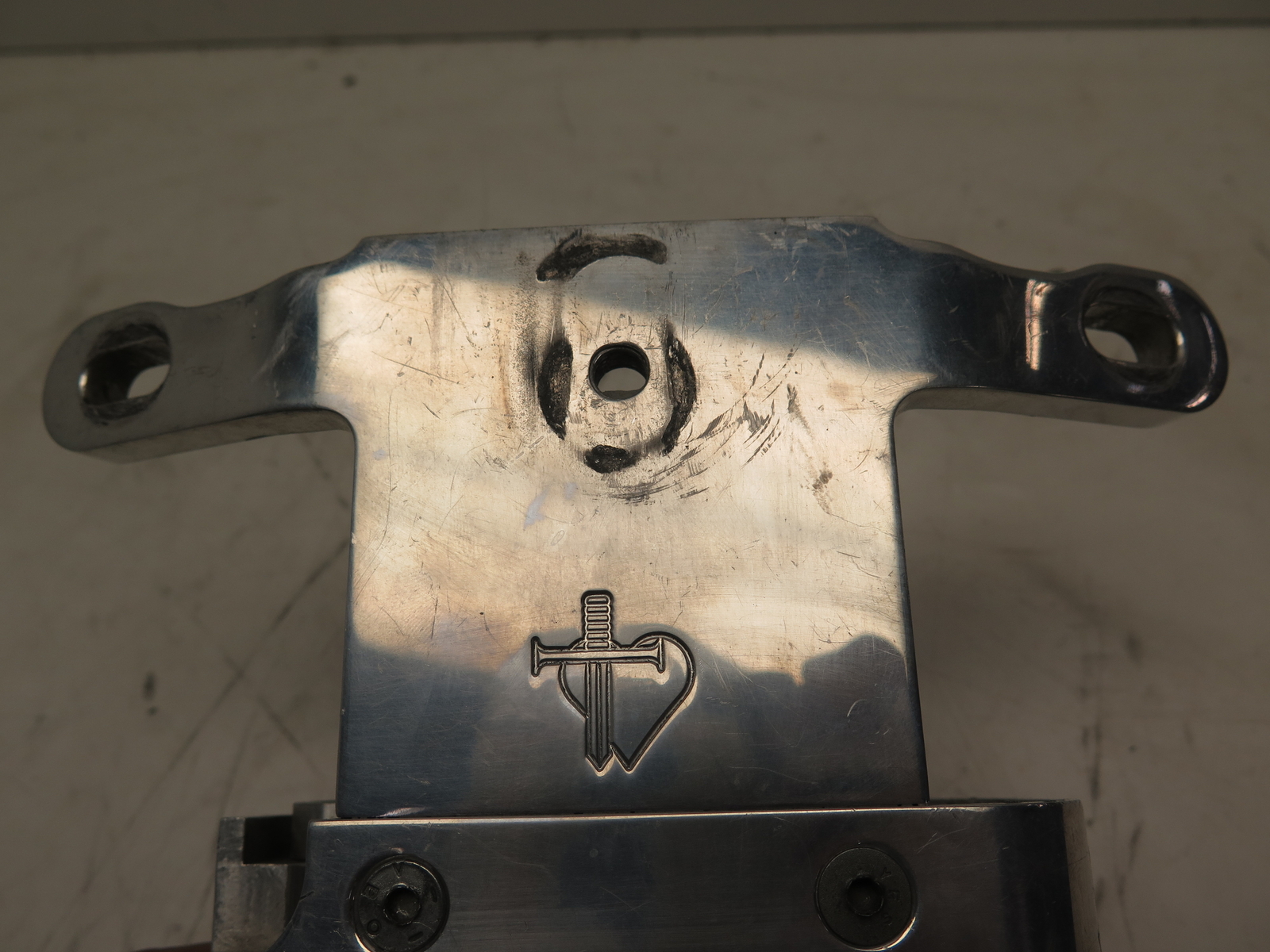 Thunderheart Billet Harley-Davidson Rigid Top Motor Mount for Big-Twins 84-99