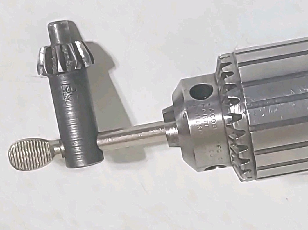 Jacobs 8-1/2 Heavy Duty Ball Bearing Super Chuck, 5/8" Shank w/ Jacobs Key.