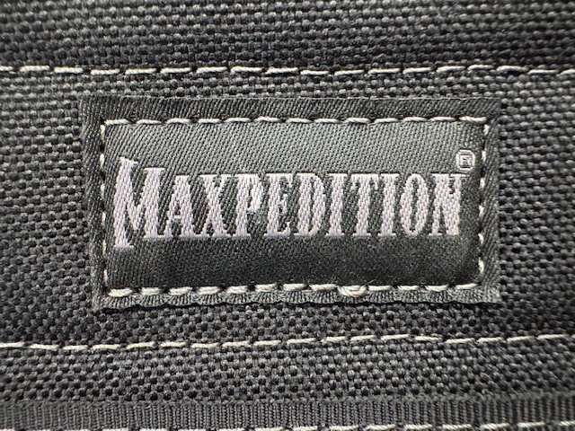 MAXPEDITION DODECAPOD 12 POCKET KNIFE CARRYING CASE, NEW WITH TAGS