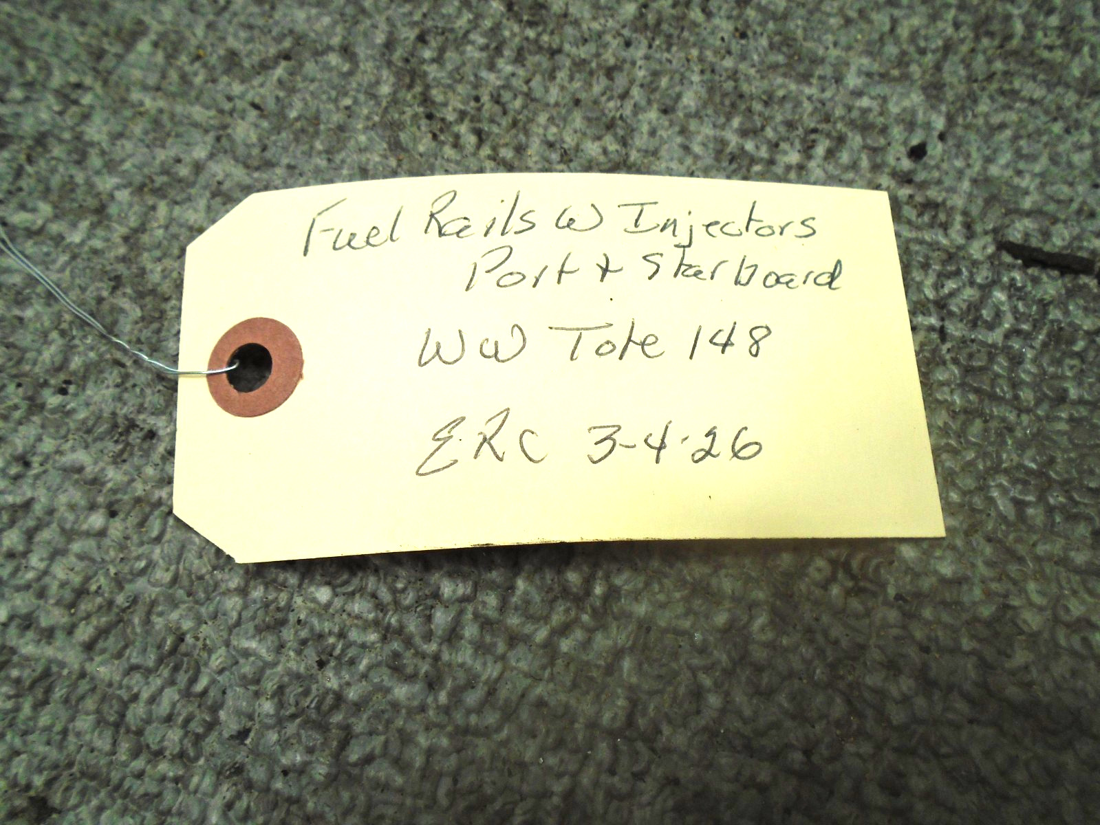 FUEL RAILS W INJECTORS PORT/STARBOARD 852378T5 852379T5 MERCURY OPTIMAX 135 150