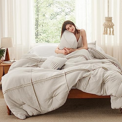 Beige Comforter Set - 4 Pieces Grid Pleated Bed Set, Down Queen 17 - Grid