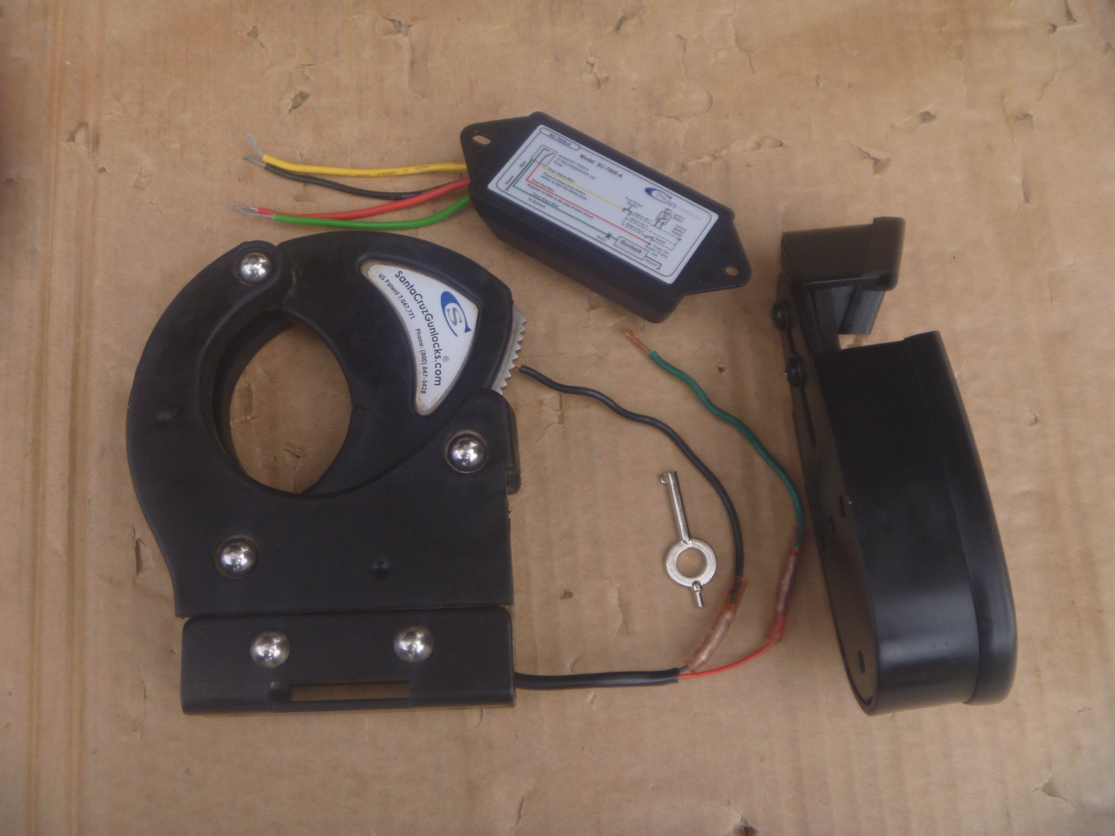 Santa Cruz Sc-5 Universal electric Gun Lock For Rifles /key/timer/butt included