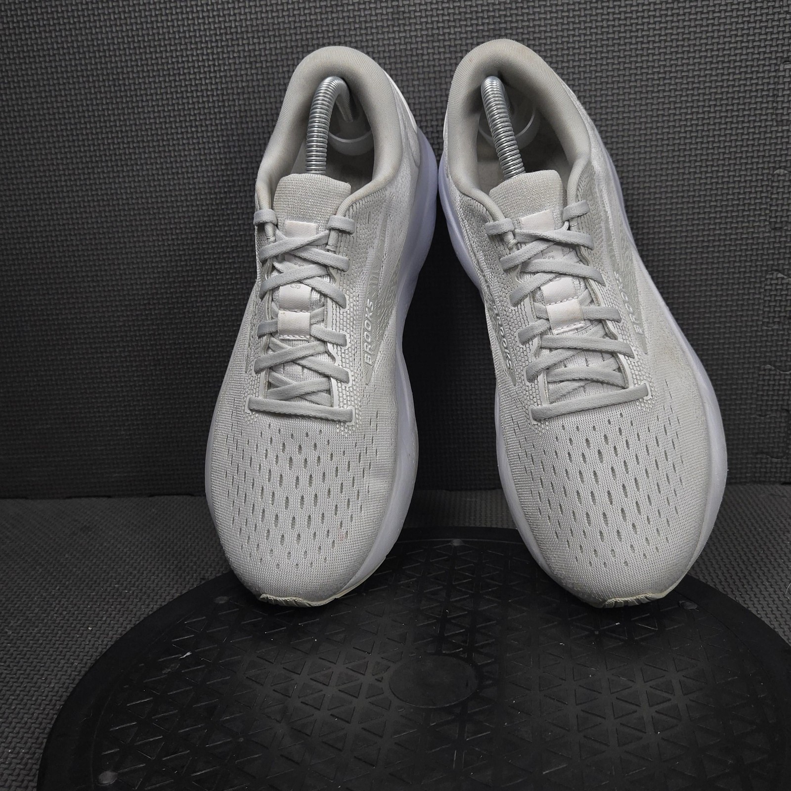 Brooks Ghost 15 Shoes Womens Size 10 Gray White Running DNA LOFT v2 Road Cushion