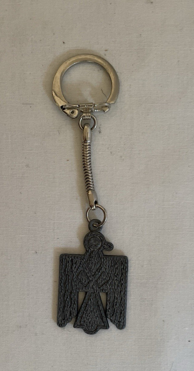 VINTAGE Native American SOUTHWEST THUNDERBIRD KEY CHAIN KEYCHAIN 1 inch x 4 inch