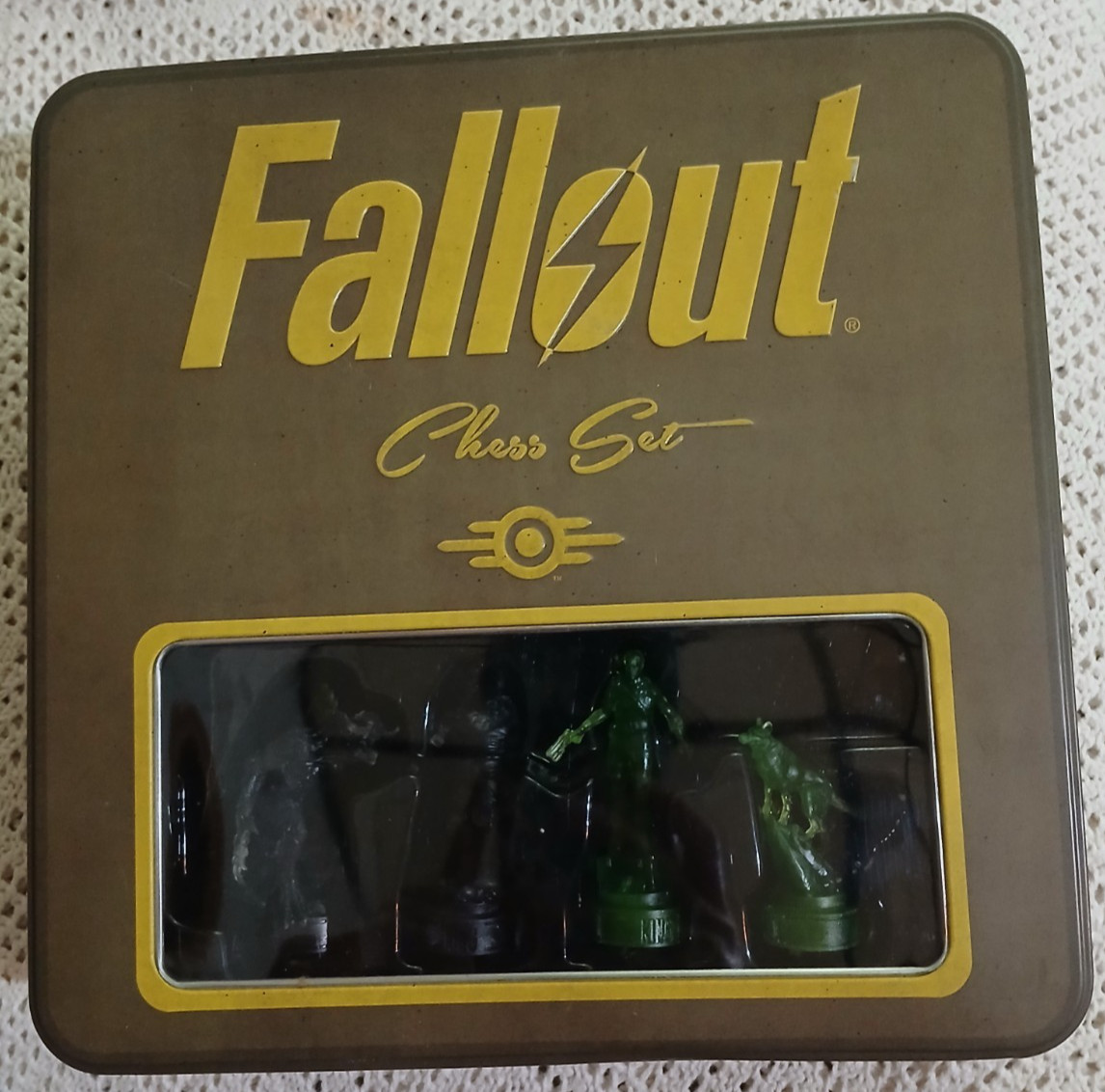 Fallout Chess Set Collector Tin Gamestop Exclusive Never used board in plastic