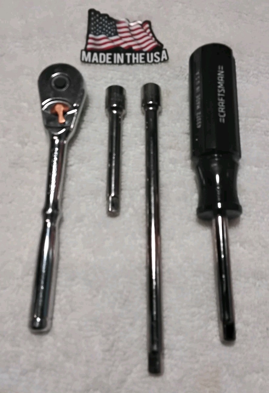 CRAFTSMAN 205PC 20-1/2"× 8-1/2"× 14" METAL 4 DRAWER LOCKABLE WITH HANDLE & TOOL