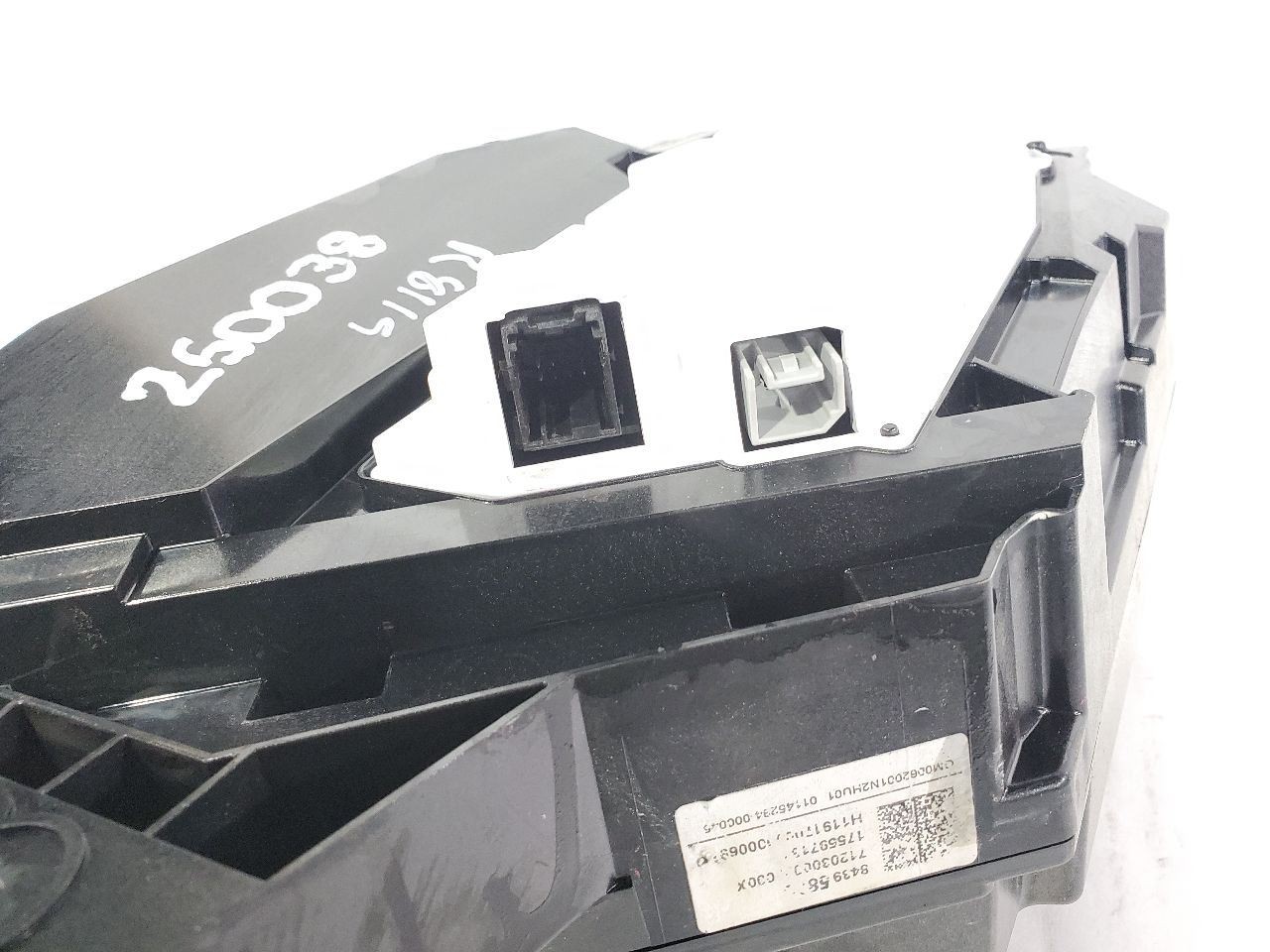 20 23 Chevrolet Silverado 2500 LTZ Duramax OEM Front Dashboard Head Up Display