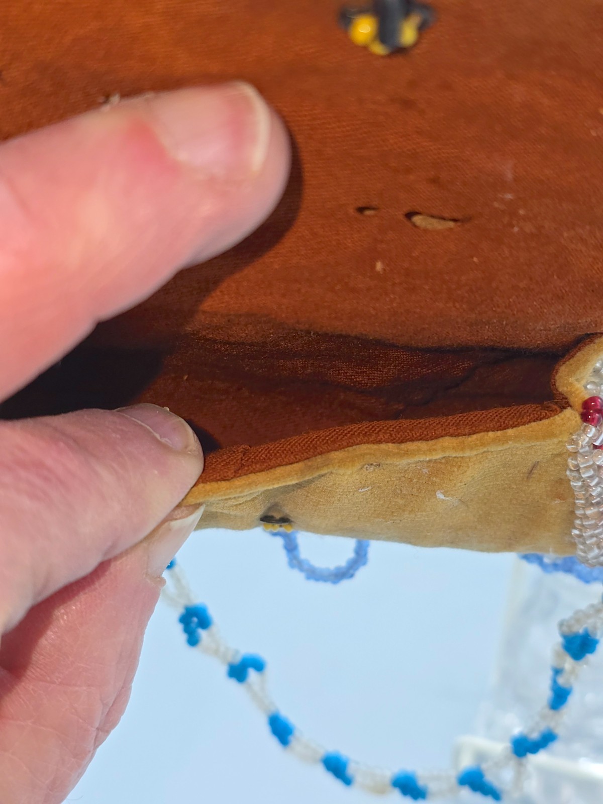 Antique Iroquois Nation 5.25x3" BEADED LINED CHANGE PURSE w/"STRAP", CLOSURE