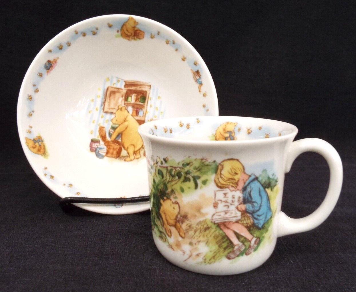 Vintage Winnie the Pooh Piglet Childrens Cup Mug Cereal Bowl Set Royal Doulton