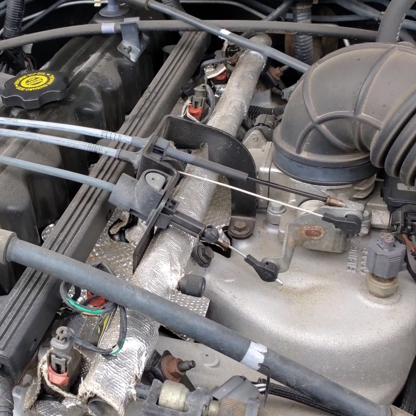 Fuel Rail And Injector Heat Shield Kit For 1997 2004 Jeep Wrangler TJ 4.0L En...