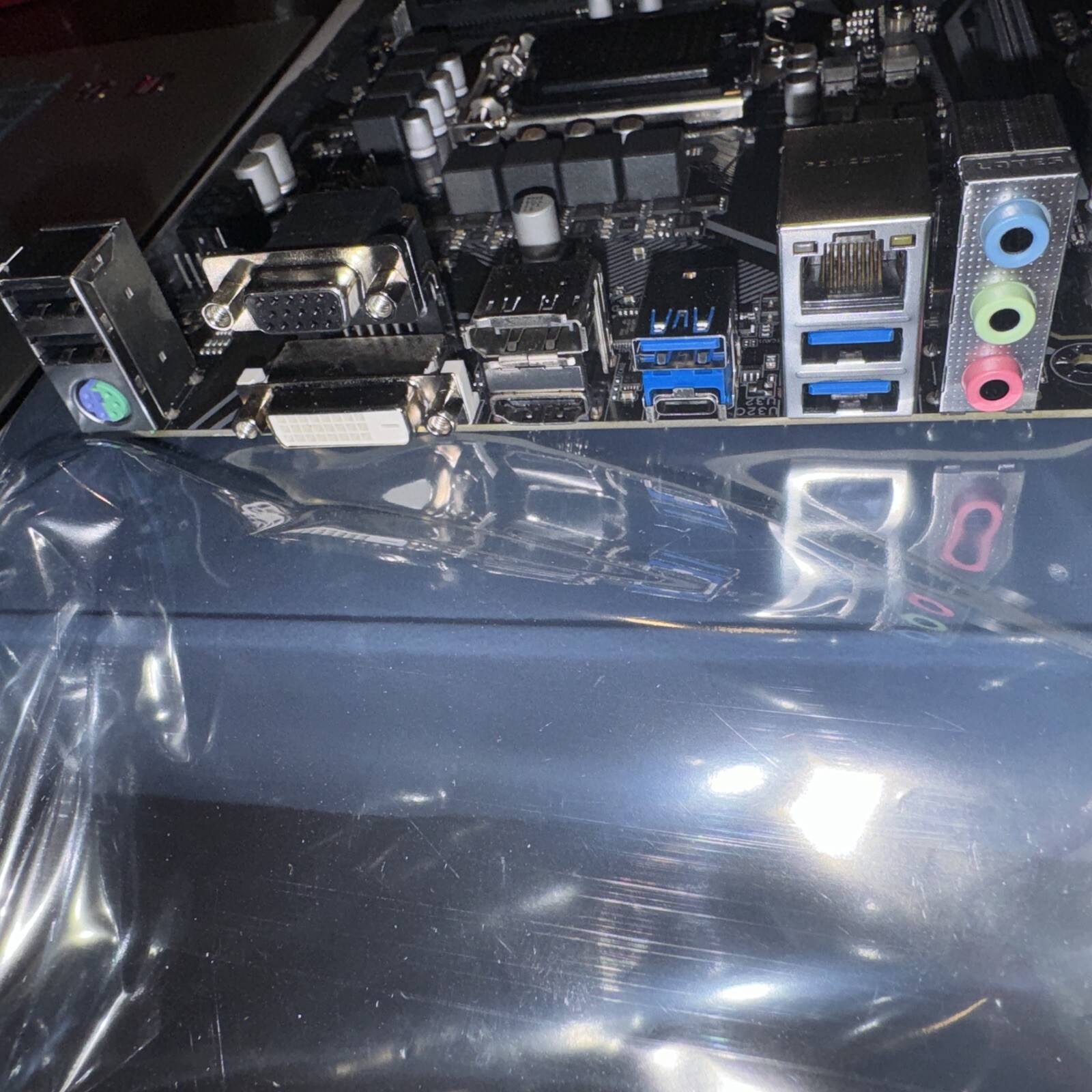 GIGABYTE B560M DS3H Motherboard LGA 1200 Intel 10th/11th Gen B560 Micro-ATX