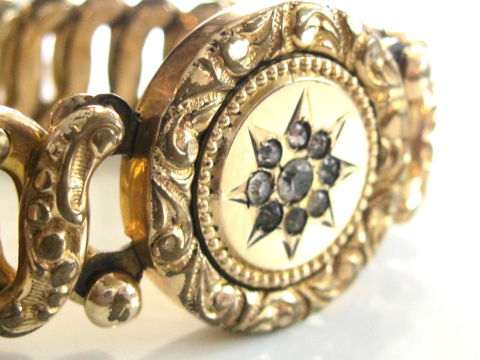 VINTAGE 1940'S WWII ERA SWEETHEART EXPANSION STRETCH BRACELET w RHINESTONES ACME