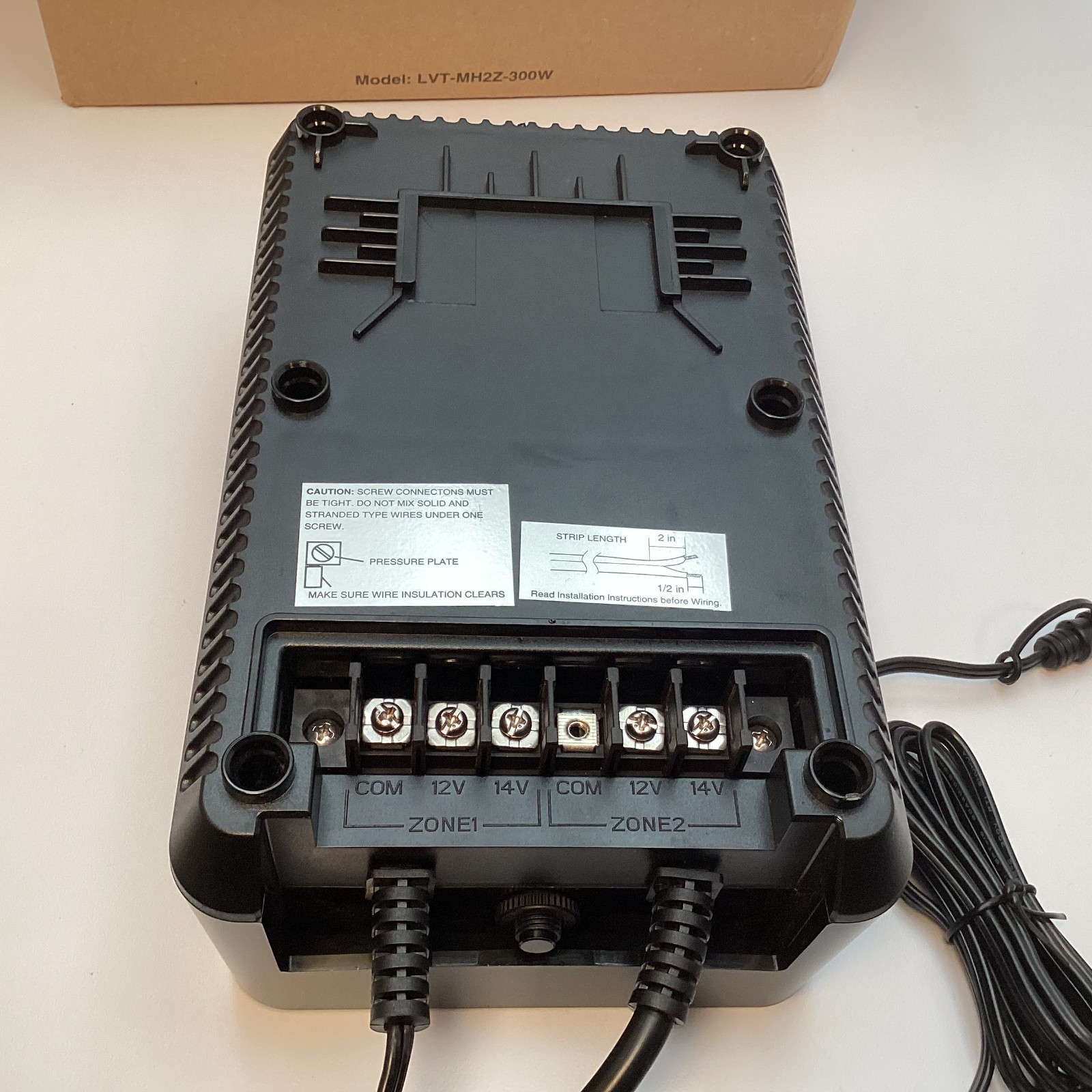 SUNVIE LVT-MH2Z-300W Landscape Transformer 12V/14V AC 300W – Works – w/ Box