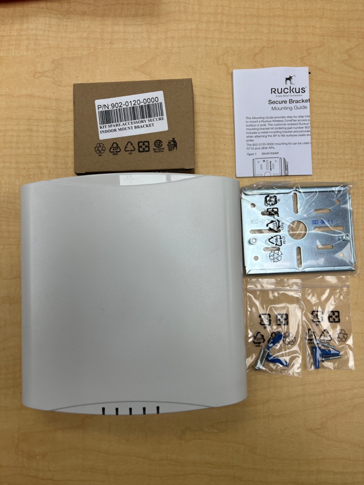 Lot of 30 Ruckus 901-R610-US00 ZoneFlex R610 Wave 2 Wireless Access Pt w bracket