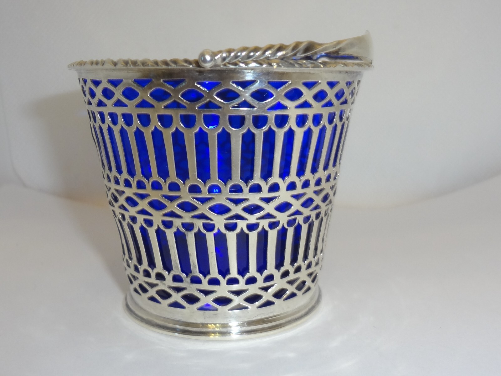 George III 1773 London PHILIP FREEMAN Sterling Silver & Glass Salt Cellar Basket