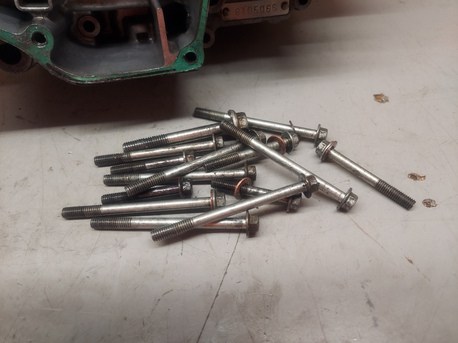 06-14 Honda trx450r crankcase left right inner case bottom end *READ ALL*